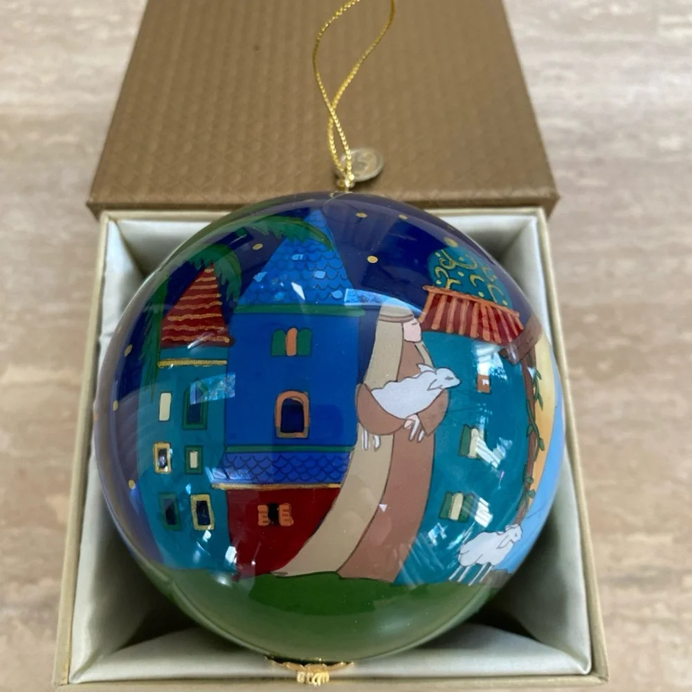 Pier 1 NATIVITY LI BIEN GLASS ORNAMENT 2016 PERFECT GIFT FOR THE HOLIDAYS